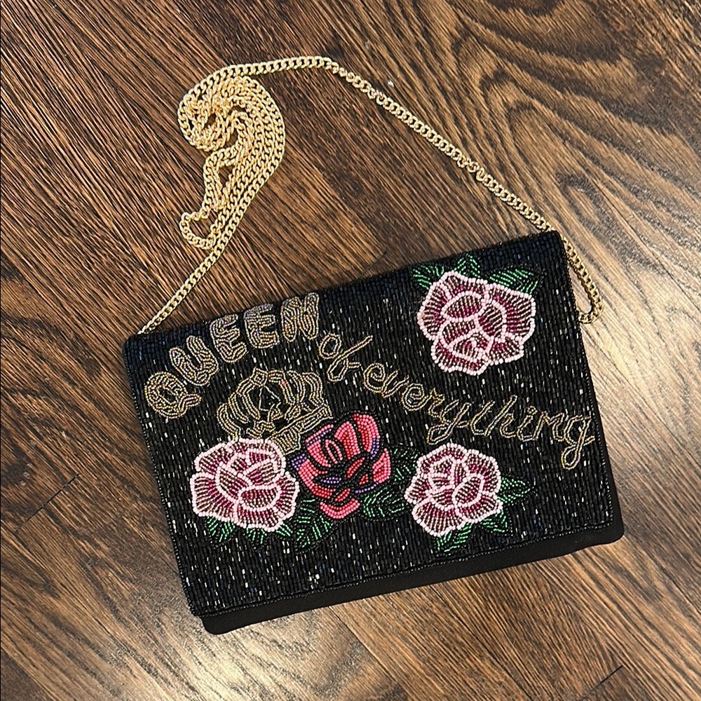 Black Floral Embroidered Clutch